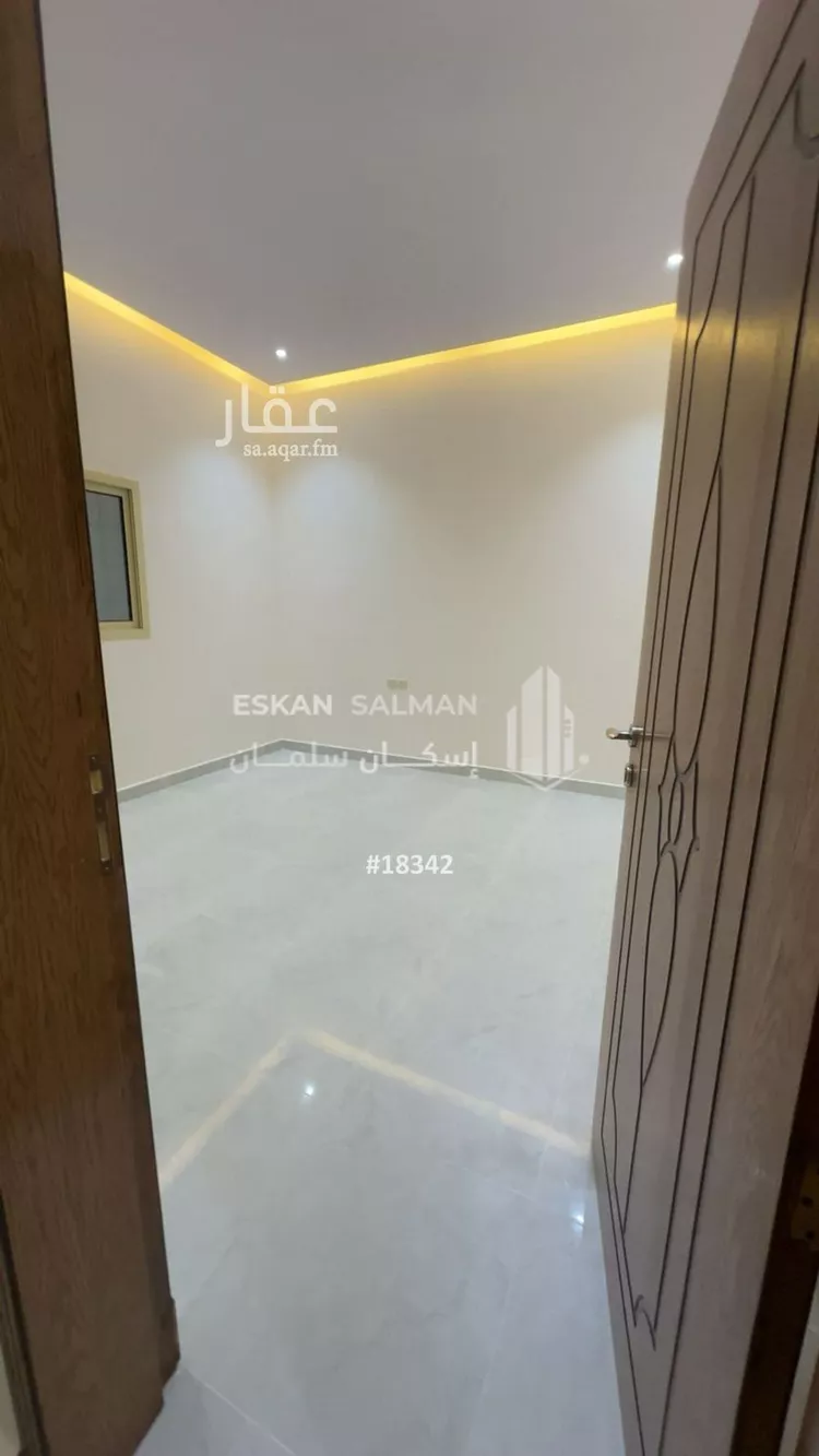 فيلا للبيع في شارع سعد بن سهل, حي اليرموك, مدينة حفر الباطن, المنطقة الشرقية صورة 2