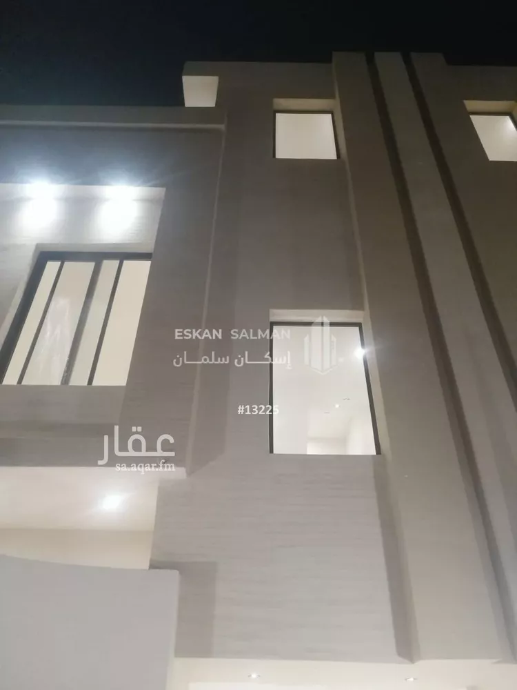 فيلا للبيع في شارع الجارود السلمي, حي عكاظ, مدينة الرياض, منطقة الرياض صورة 2
