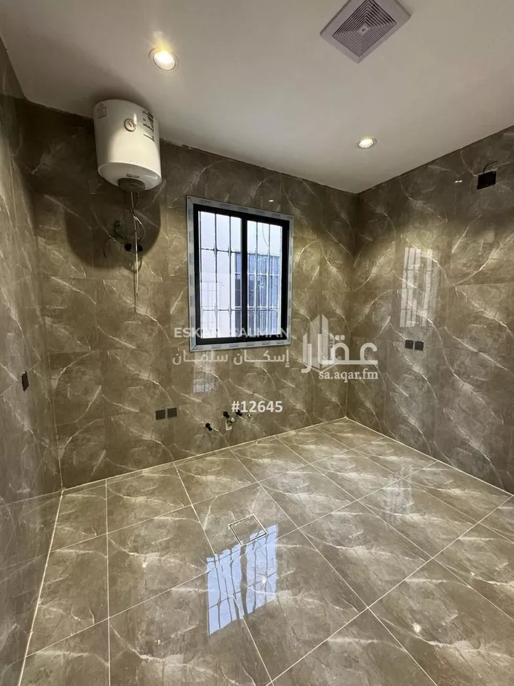 دور للبيع في شارع رقم 131, حي الندوة, مدينة الرياض, منطقة الرياض صورة 4
