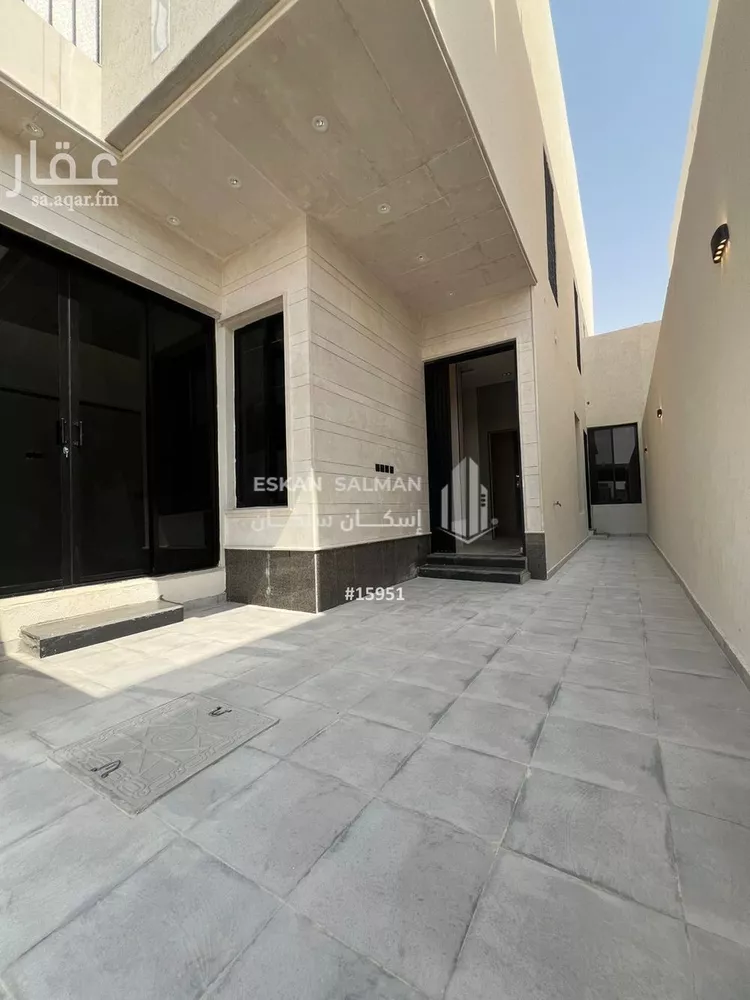 دور للبيع في شارع رقم 94, حي الندوة, مدينة الرياض, منطقة الرياض صورة 3