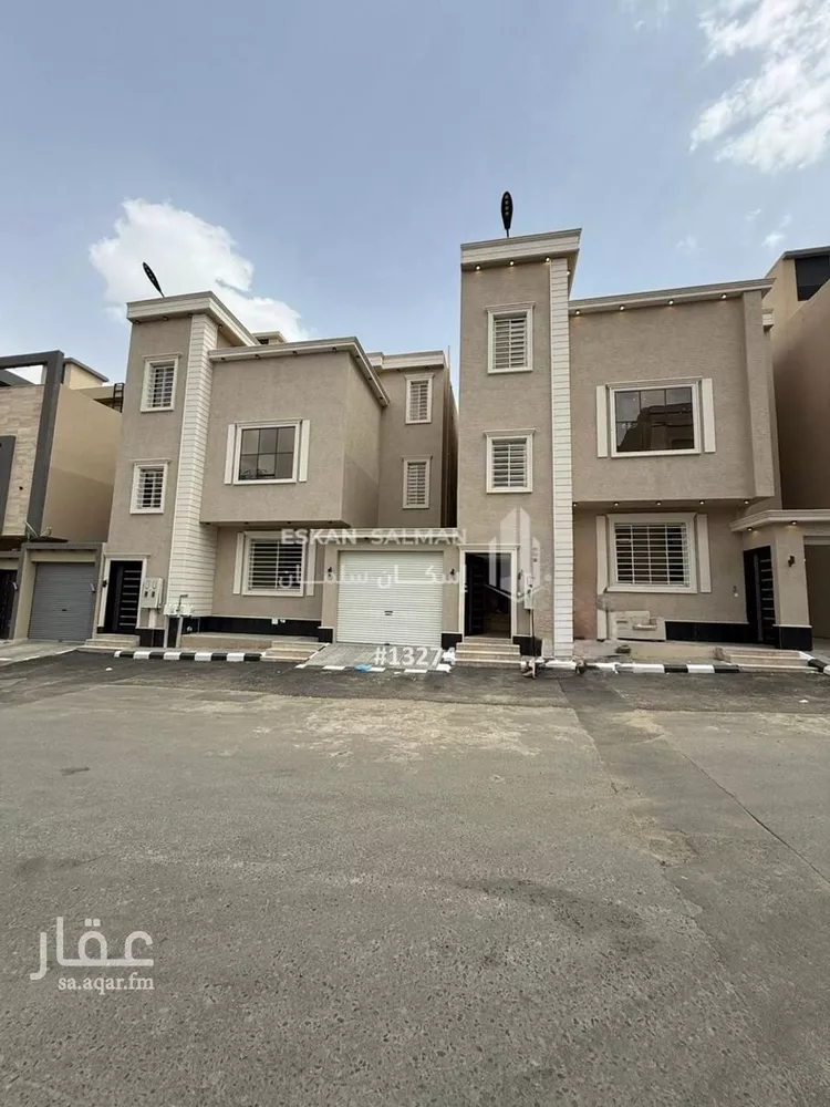 دور للبيع في شارع عمر التميمي, حي الظرفة, مدينة خميس مشيط, منطقة عسير