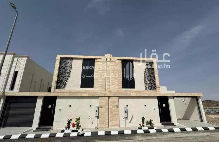 فيلا للبيع في شارع ابن سرايا, حي الرحبة, مدينة امارة منطقة مكة المكرمة - الطائف, منطقة مكة المكرمة