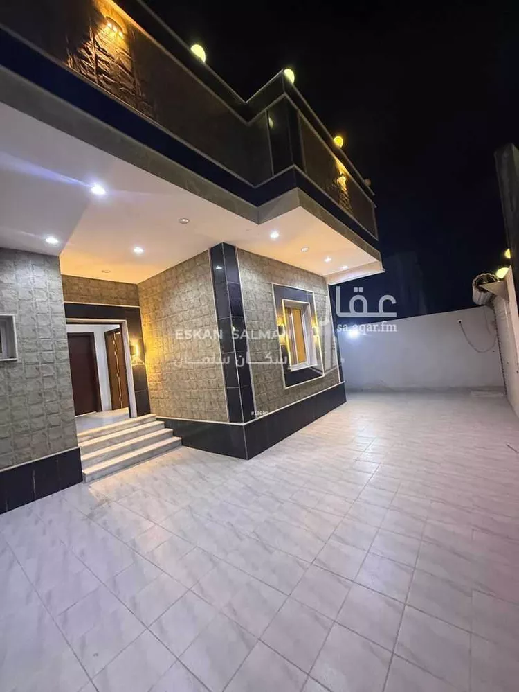 دور للبيع في شارع ساريه الدؤلي, حي الوفاء, مدينة جدة, منطقة مكة المكرمة