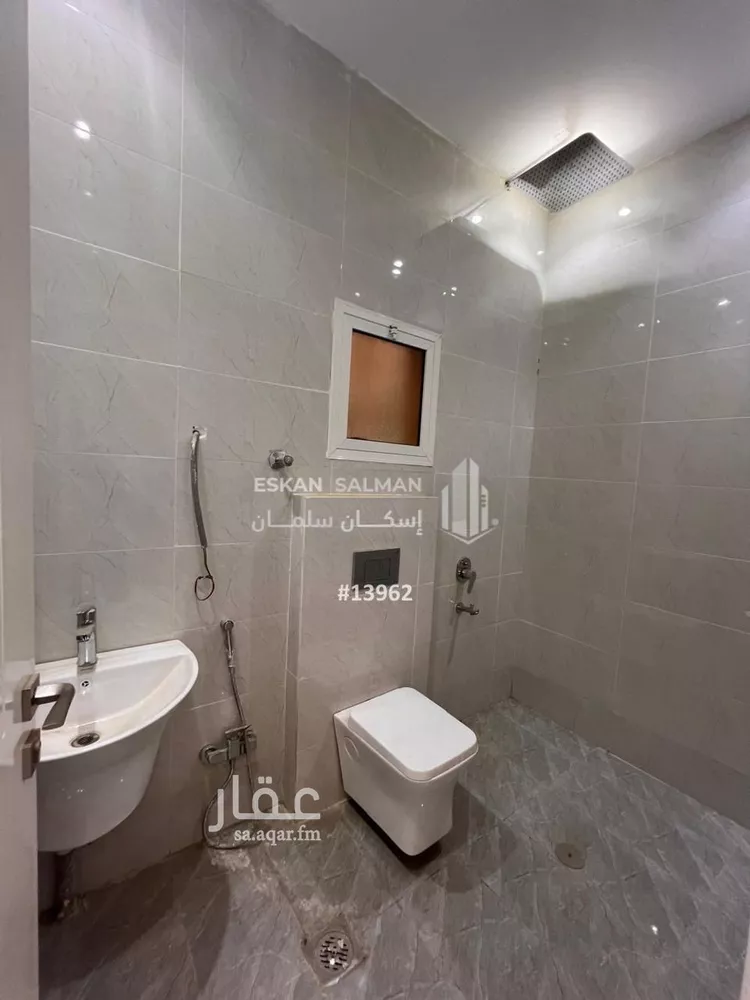 فيلا للبيع في شارع عمرو ابن الحكم القضاعي, حي طيبة, مدينة المدينه المنوره, منطقة المدينة المنورة صورة 5