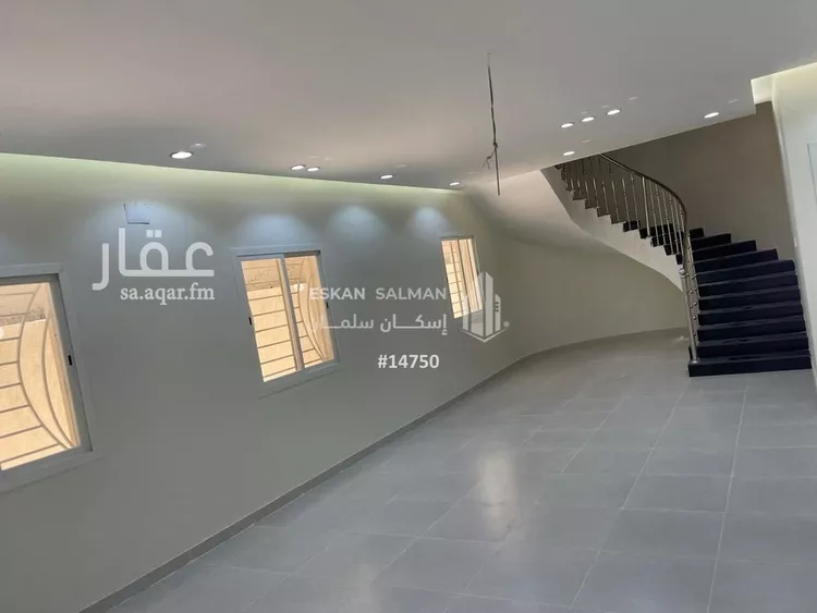 فيلا للبيع في شارع الربيع ابن انس, حي الأمير عبدالله, مدينة بيشه, منطقة عسير صورة 2