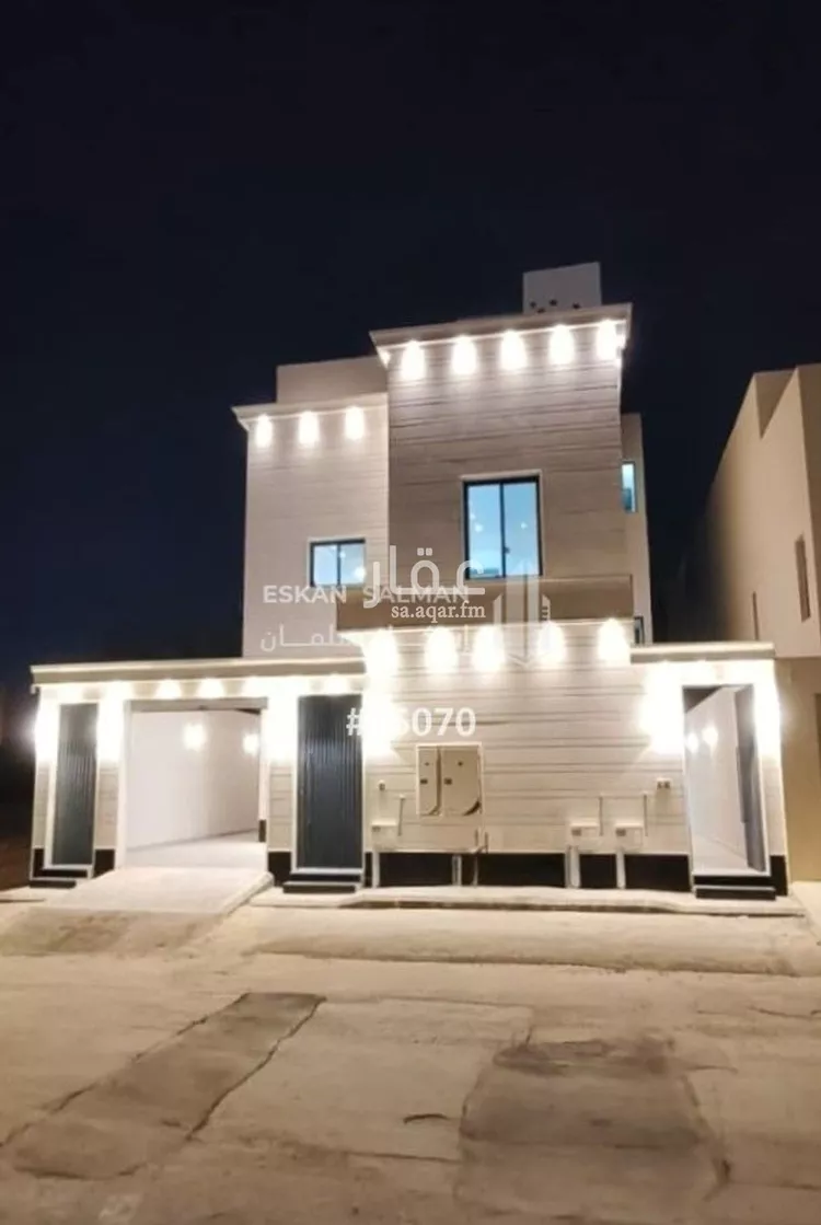 دور للبيع في شارع جبل حليت, حي القادسية, مدينة الرياض, منطقة الرياض