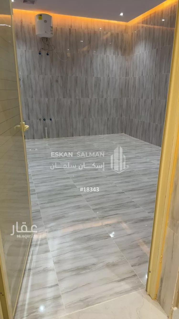 فيلا للبيع في شارع ايوب بن مكرز, حي اليرموك, مدينة حفر الباطن, المنطقة الشرقية صورة 4