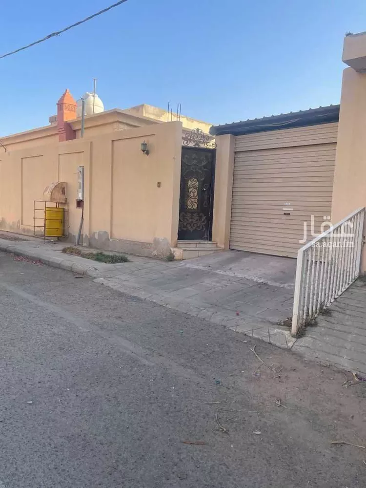 بيت للبيع في شارع الصفاء ، حي النهضة ، رياض الخبراء ، رياض الخبراء