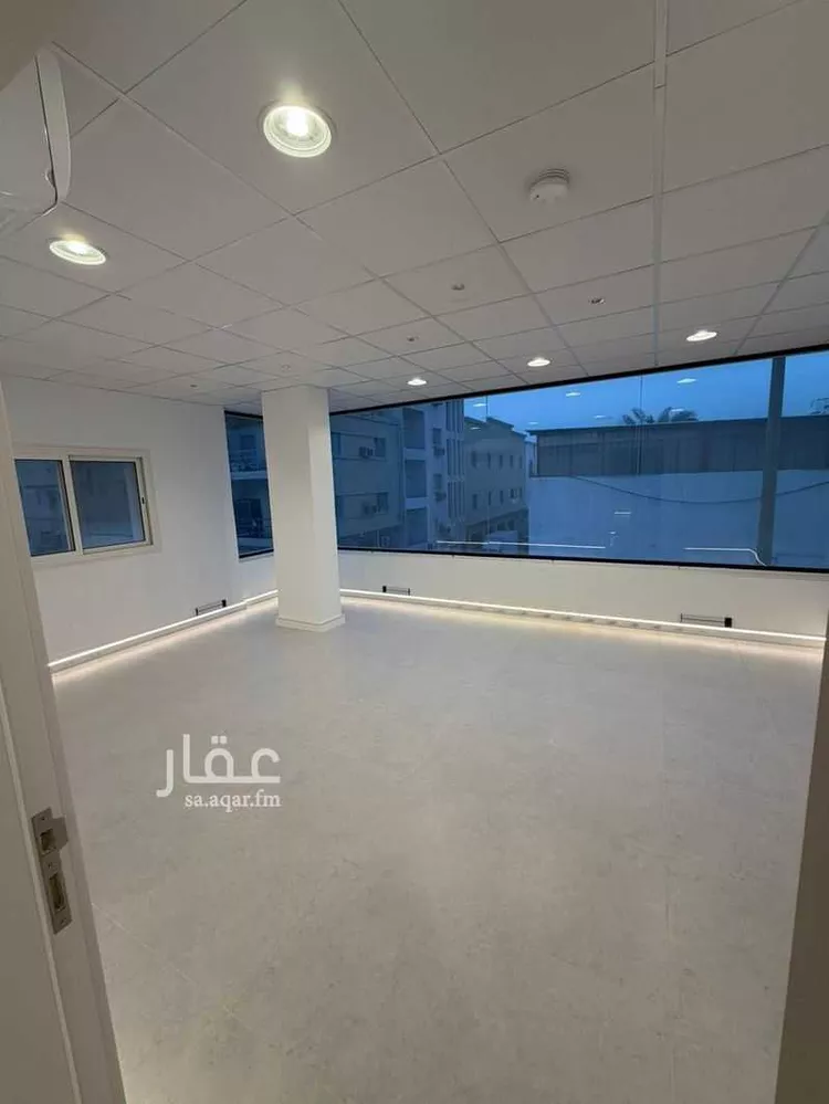 مكتب تجاري للإيجار في شارع الملك سعود بن عبدالعزيز, حي الخبرالشمالية, مدينة الخبر, المنطقة الشرقية صورة 3