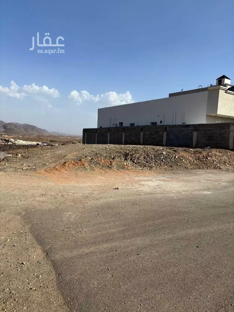 أرض للبيع في شارع عبدالله بن بريد, حي وادي البطان, مدينة المدينة المنورة, منطقة المدينة المنورة صورة 2