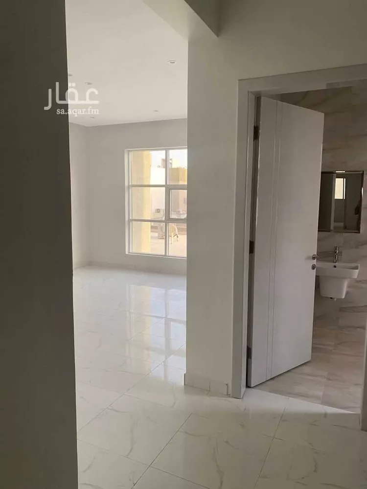 فيلا للإيجار في شارع صالح كمال الدين ، حي عكاظ ، الرياض ، منطقة الرياض صورة 2