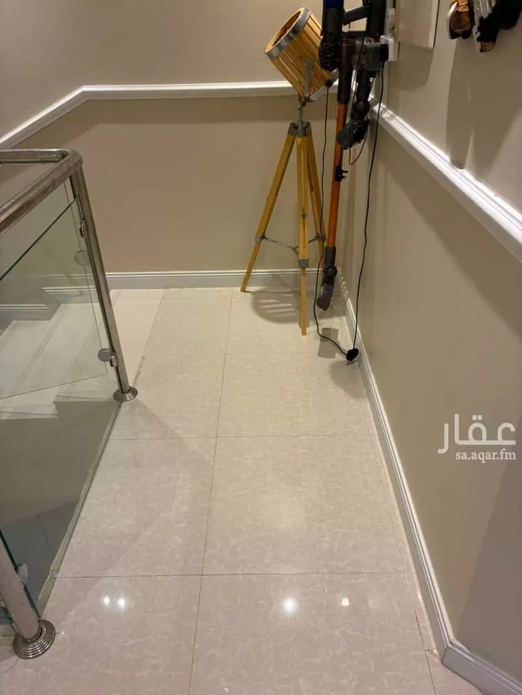 شقة للبيع في شارع سكاكا ، حي ظهرة لبن ، الرياض ، منطقة الرياض