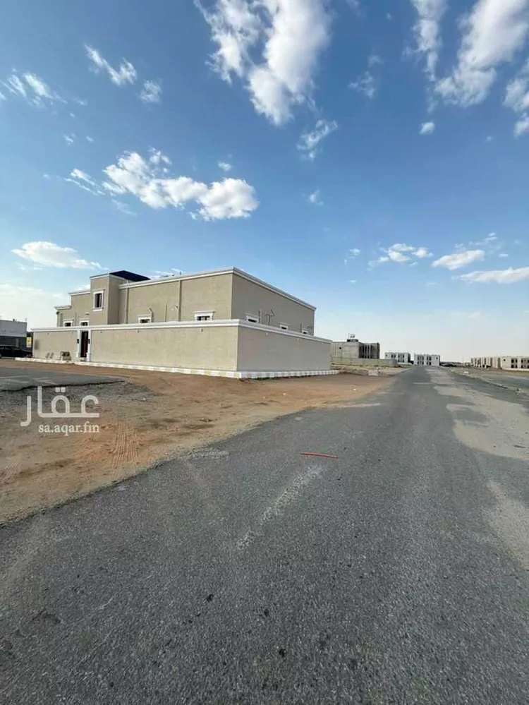 دور للبيع في شارع ضاحية الإسكان , حي ضاحية الإسكان, مدينة الطائف, منطقة مكة المكرمة صورة 2