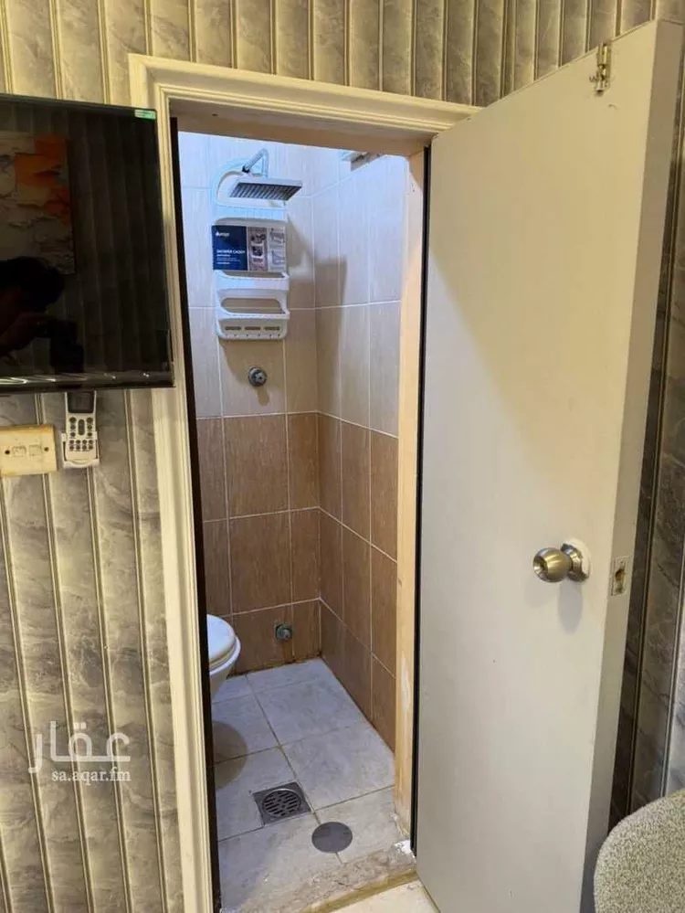 غرفة للإيجار في شارع المغيره بن شعبه, حي الشاطئ, مدينة جدة, منطقة مكة المكرمة