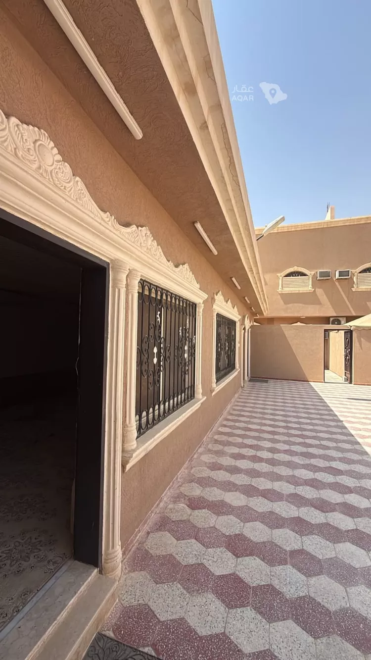 فيلا للبيع في شارع الأسامر, حي النظيم, مدينة الرياض, منطقة الرياض 11