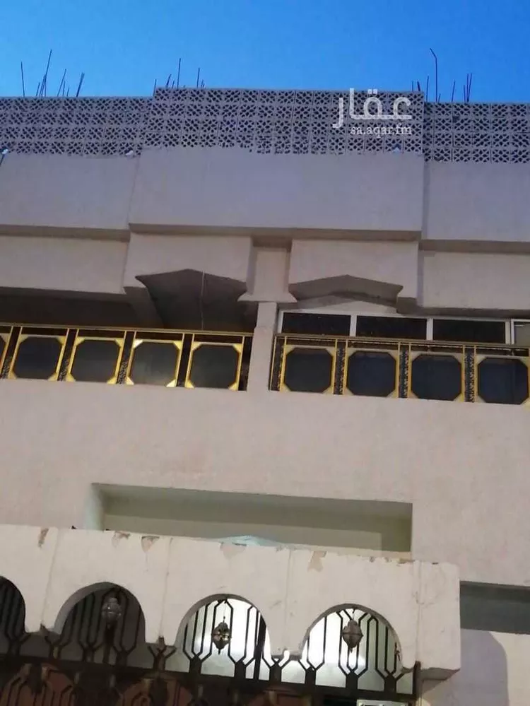 عمارة للبيع في شارع عبدالله ابن ابي زيد, حي الشريبات, مدينة المدينة المنورة, منطقة المدينة المنورة