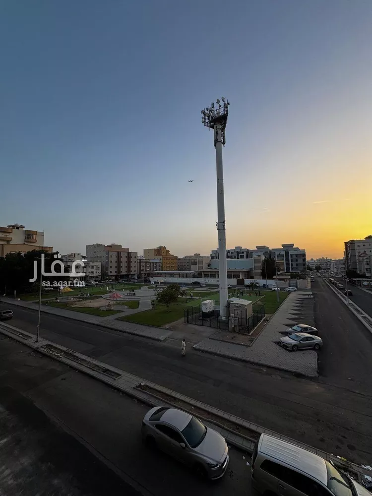 شقة للبيع في شارع عباس ابن عمار, حي الصفاء, مدينة جدة, منطقة مكة المكرمة 1 صورة