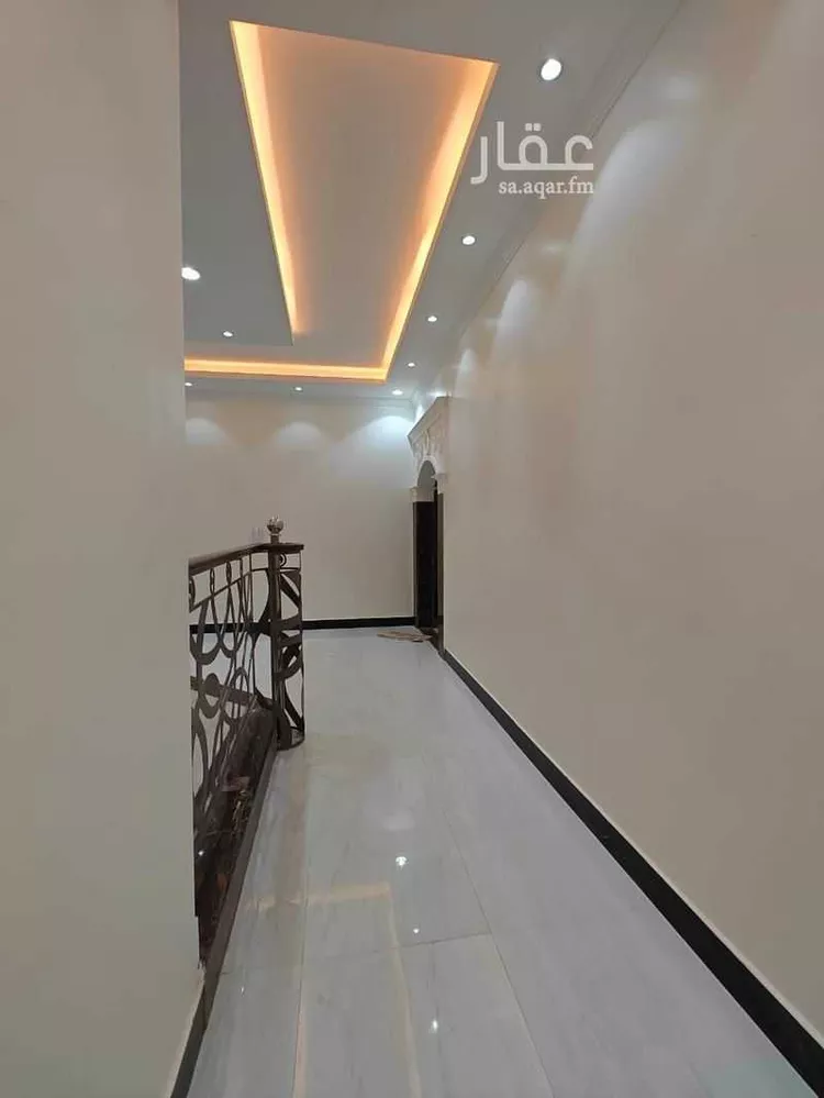 فيلا للإيجار في شارع أبي بكر الوراق, حي المهدية, مدينة الرياض, منطقة الرياض