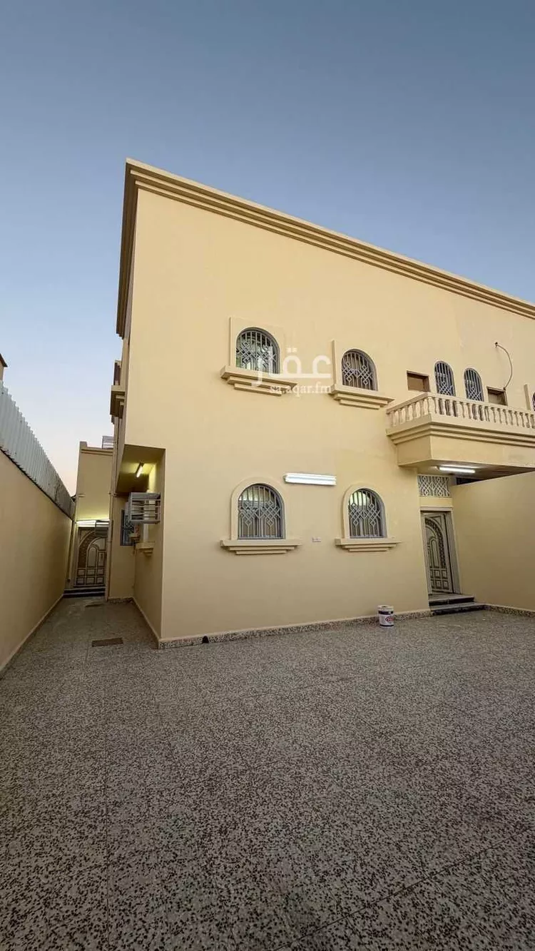 فيلا للبيع في شارع بجير الطائي, حي الفايزية, مدينة بريده, منطقة القصيم صورة 5