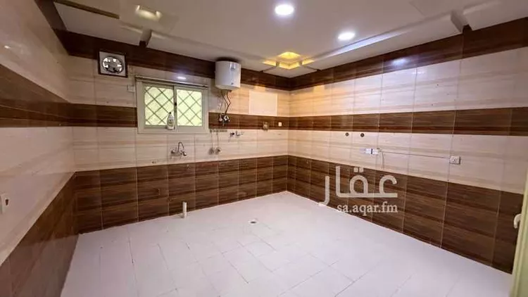 دور للبيع في شارع غانم الجلودي, حي السالمية, مدينة بريدة, منطقة القصيم صورة 2