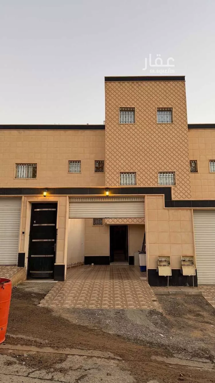 دور للبيع في شارع غانم الجلودي, حي السالمية, مدينة بريدة, منطقة القصيم