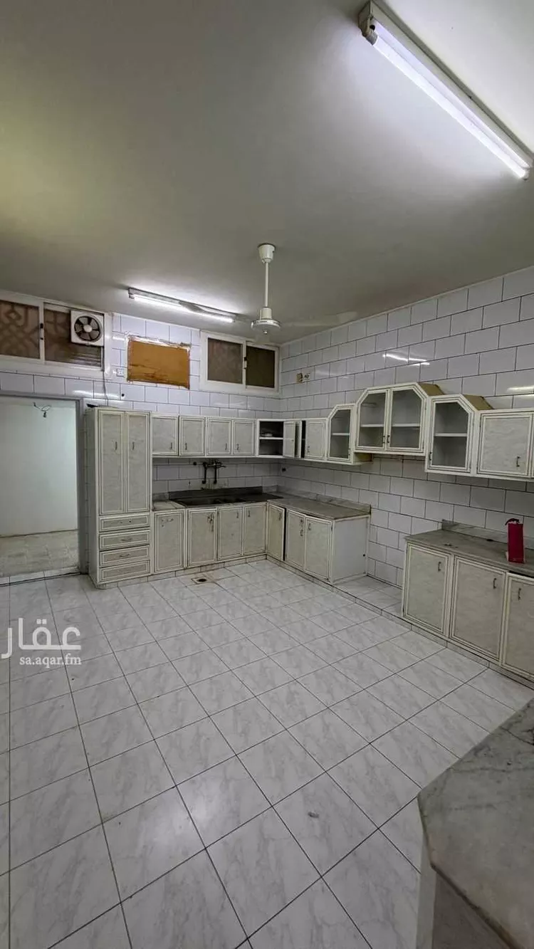 فيلا للبيع في شارع بجير الطائي, حي الفايزية, مدينة بريدة, منطقة القصيم 7