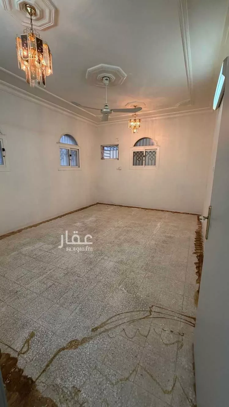 فيلا للبيع في شارع بجير الطائي, حي الفايزية, مدينة بريده, منطقة القصيم صورة 5