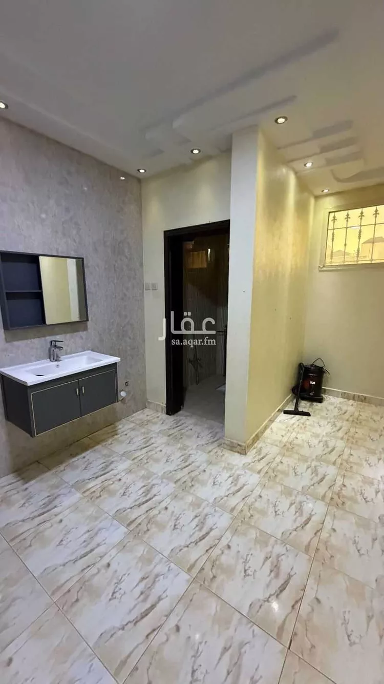 دور للبيع في شارع غانم الجلودي, حي السالمية, مدينة بريدة, منطقة القصيم صورة 4