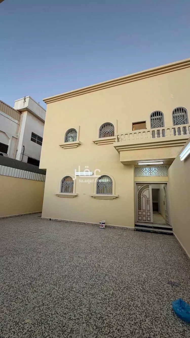 فيلا للبيع في شارع بجير الطائي, حي الفايزية, مدينة بريده, منطقة القصيم صورة 4