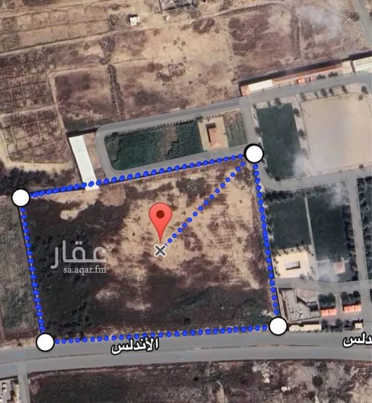 أرض للبيع في شارع الاندلس, حي الخالدية, مدينة بيش, منطقة جازان
