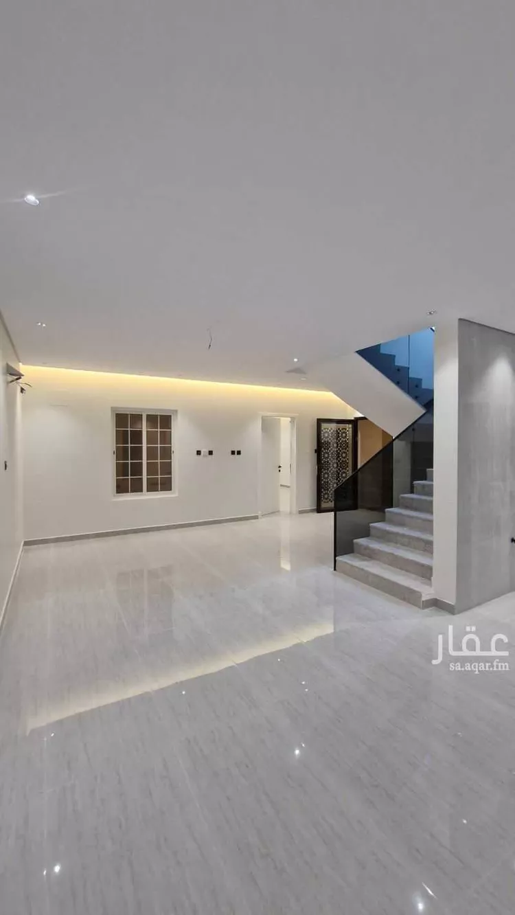 فيلا للبيع في شارع خارجه ابن عمرو, حي طيبة, مدينة الدمام, المنطقة الشرقية صورة 5