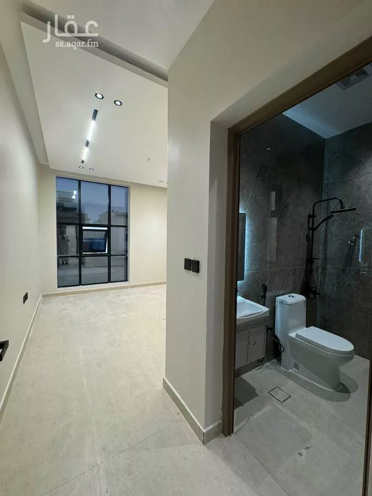 فيلا للبيع في شارع الامام محمد بن عبد الوهاب, حي طيبة, مدينة الدمام, المنطقة الشرقية صورة 2