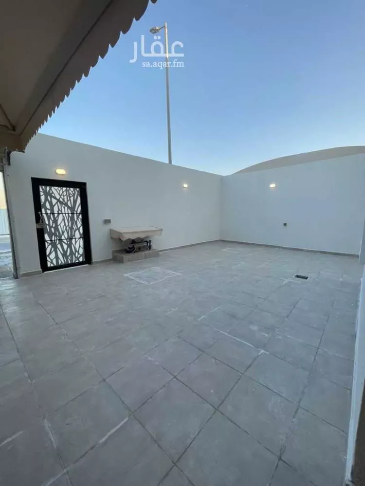 فيلا للبيع في حي الإسكان الشمالي, مدينة الدمام, المنطقة الشرقية صورة 3