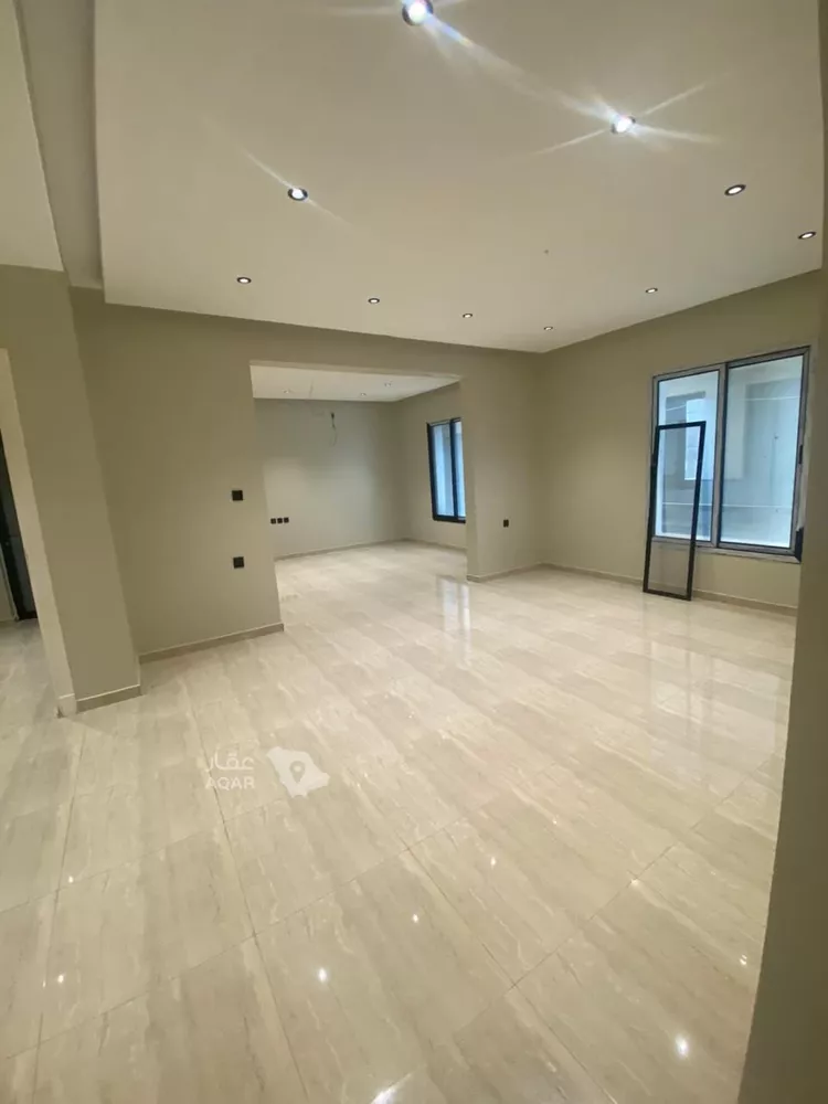 شقة للإيجار في شارع العطايف, حي الحمراء, مدينة الخبر, المنطقة الشرقية 8