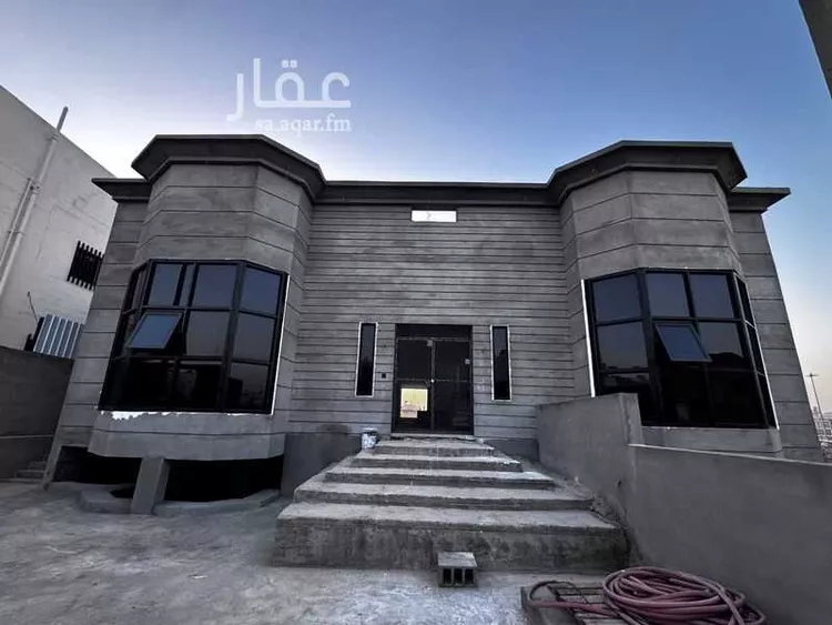 عمارة للبيع في شارع مؤمل بن فضل الحراني, حي نبلاء, مدينة المدينة المنورة, منطقة المدينة المنورة