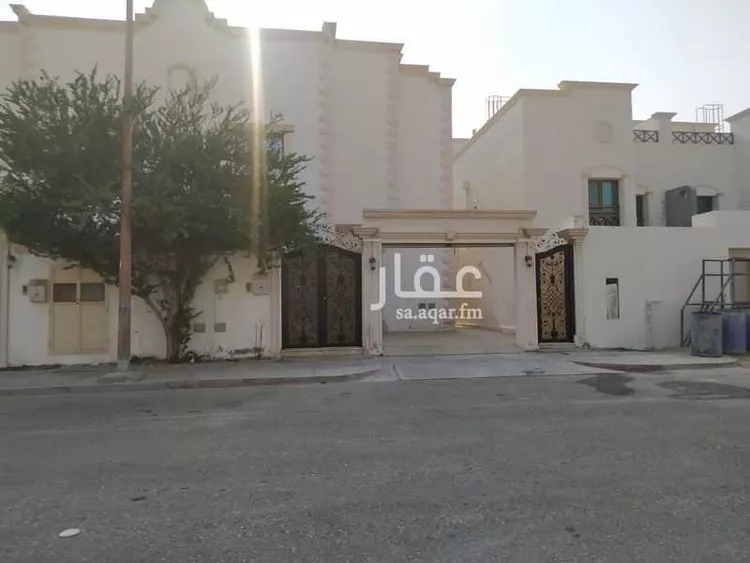 فيلا للإيجار في شارع شـارع الكــرامــة 7, حي الفاروق الشمالي, مدينة مدينه الجبيل الصناعيه, المنطقة الشرقية صورة 2