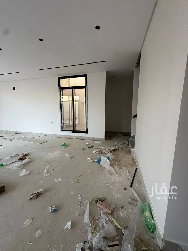 فيلا للبيع في شارع أحمد بن الحسن الأنصاري, حي المهدية, مدينة الرياض, منطقة الرياض صورة 3