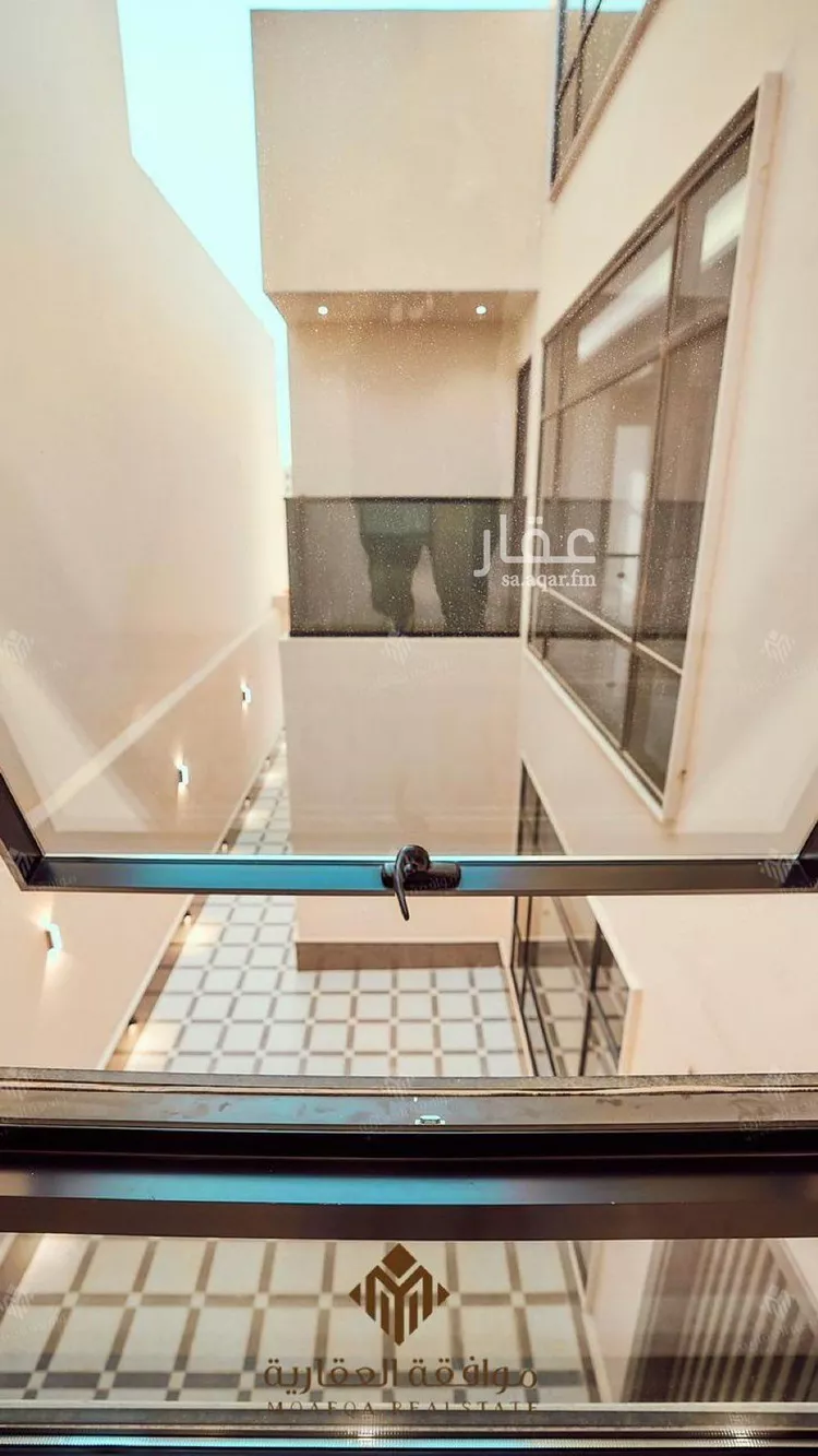 فيلا للبيع في شارع أحمد بن الرملي, حي المهدية, مدينة الرياض, منطقة الرياض صورة 3