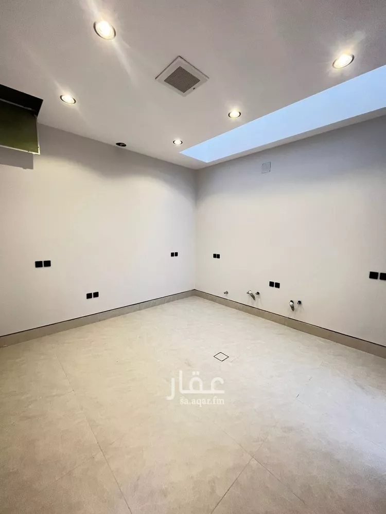 Villa for Sale in Riyadh Al Mahdiyah 10
