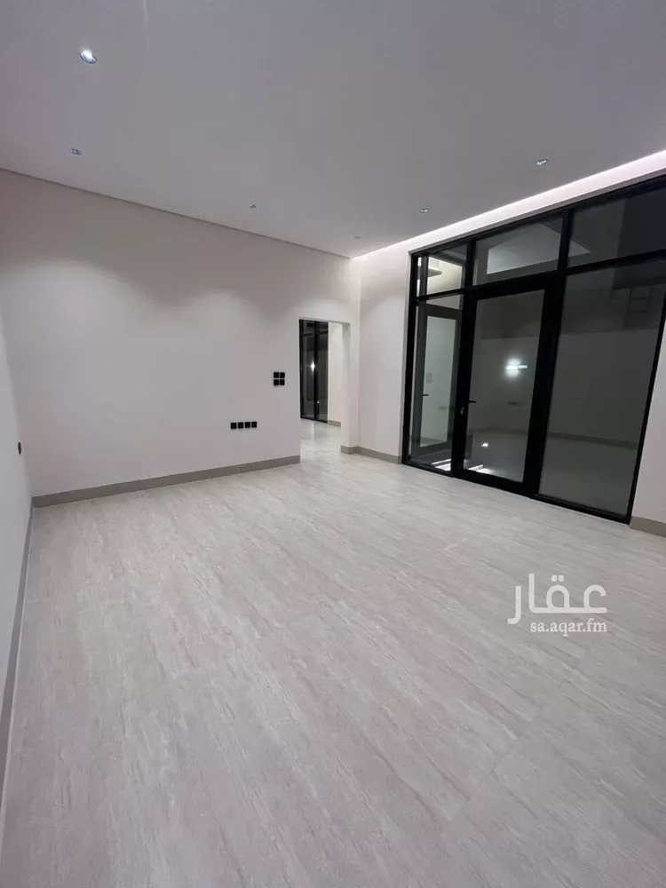 فيلا للبيع في شارع أبي الحسن الأسفرائيني, حي المهدية, مدينة الرياض, منطقة الرياض 9
