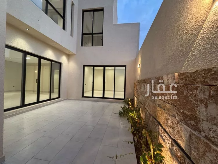 Villa for Sale in Riyadh Al Mahdiyah 12