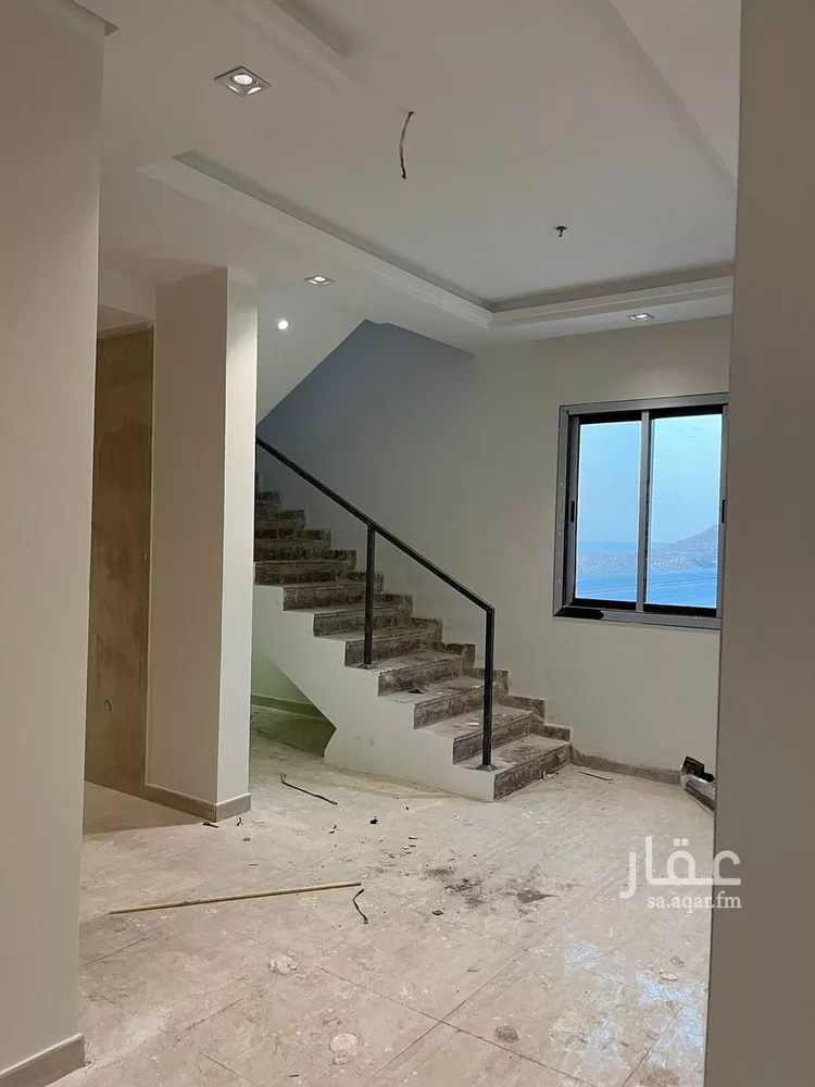 فيلا للبيع في شارع حسن الفخري, حي المهدية, مدينة الرياض, منطقة الرياض صورة 4