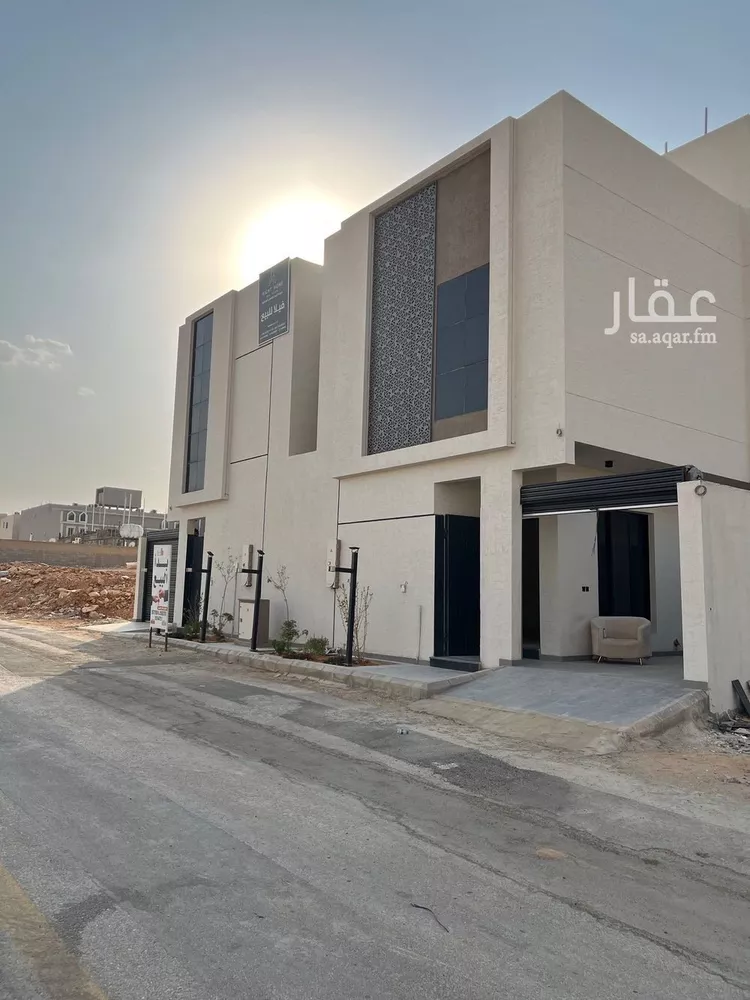 Villa for Sale in Riyadh Al Mahdiyah صورة 4