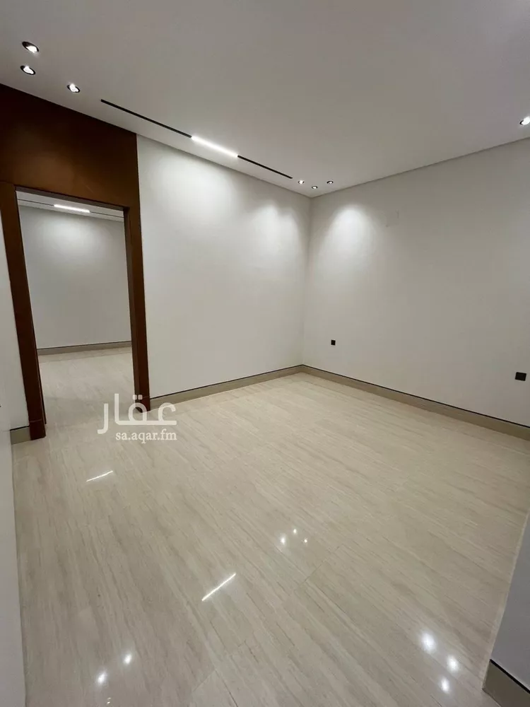 Villa for Sale in Riyadh Al Mahdiyah 15