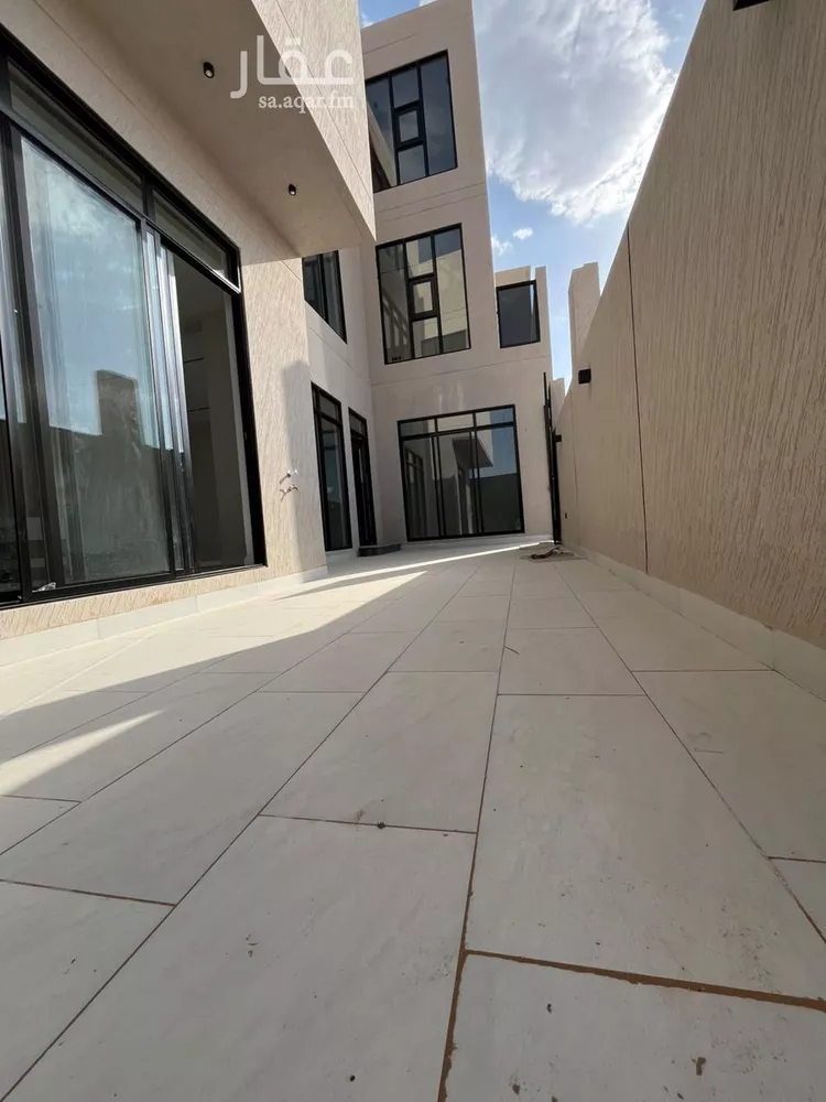 Villa for Sale in Riyadh Al Mahdiyah صورة 4