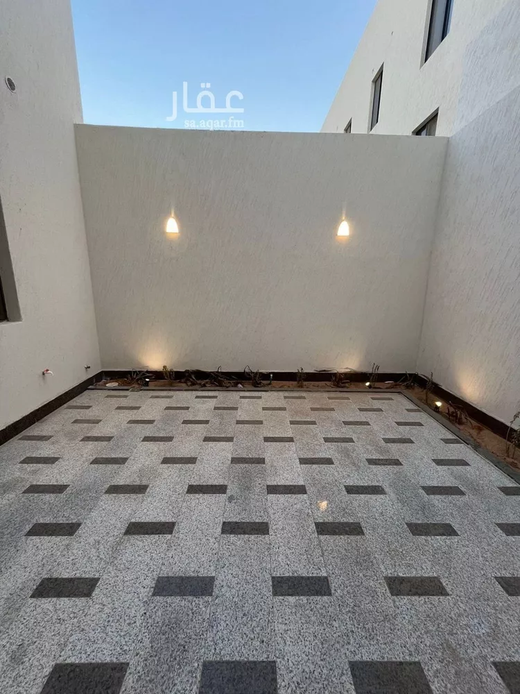 Villa for Sale in Riyadh Al Mahdiyah 14