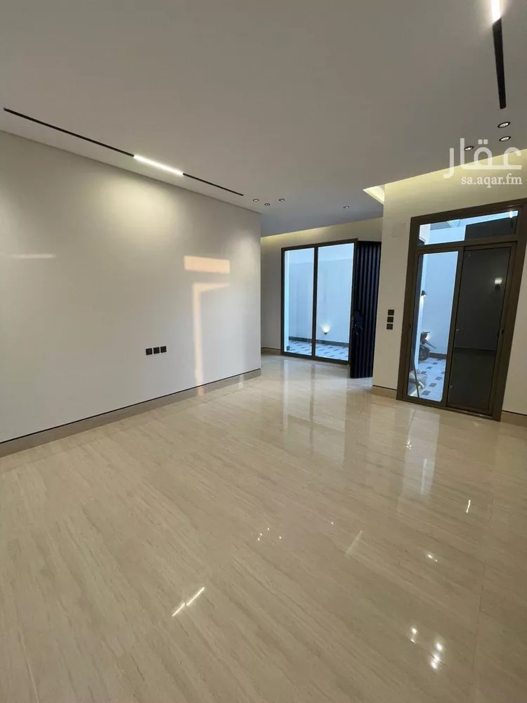 Villa for Sale in Riyadh Al Mahdiyah 11