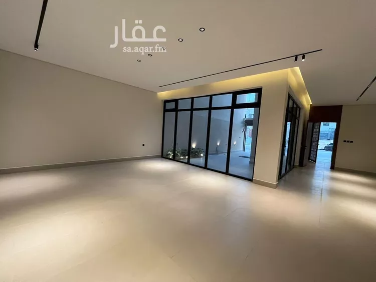 فيلا للبيع في شارع خلف الأحمر, حي المهدية, مدينة الرياض, منطقة الرياض صورة 2