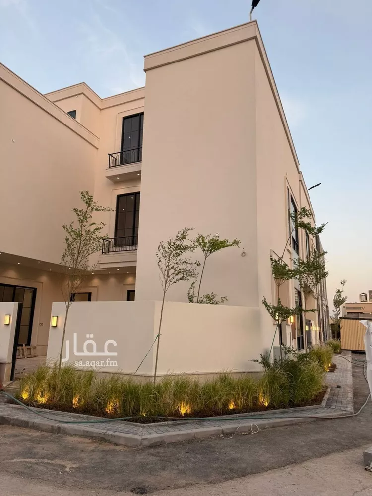 فيلا للبيع في شارع عمرو بن شجيرة, حي المهدية, مدينة الرياض, منطقة الرياض صورة 2