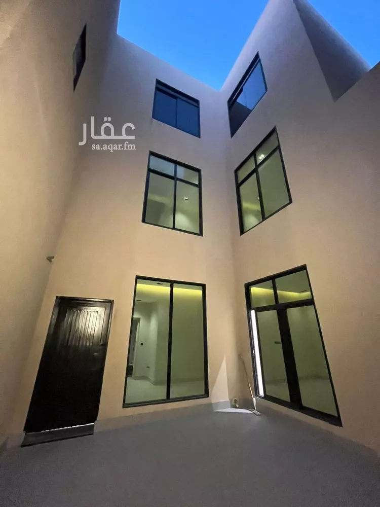فيلا للبيع في شارع أبي عروة, حي المهدية, مدينة الرياض, منطقة الرياض صورة 4